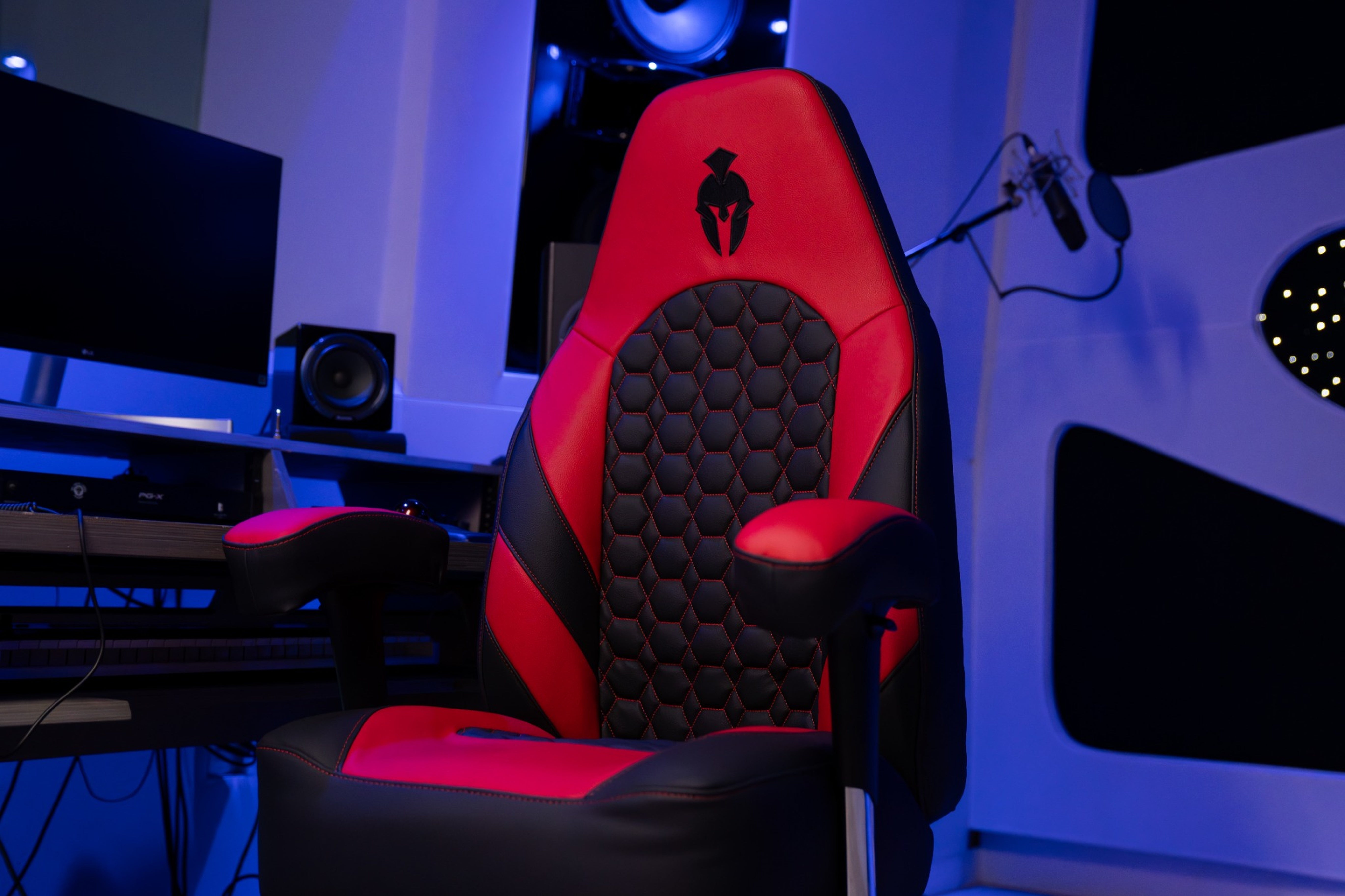 Haptic Gaming Chair - Kratos Pro 4D Throne V2